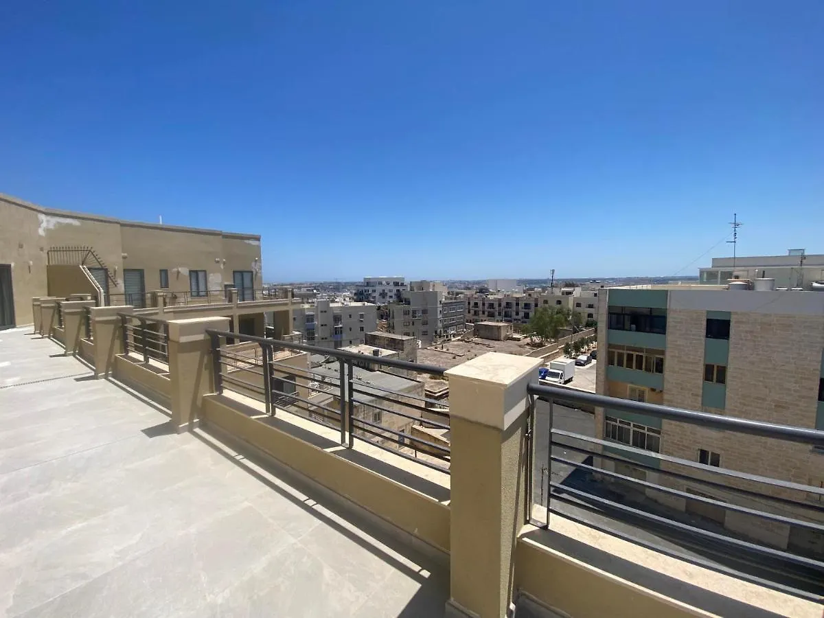 Frank'S 350 Sqm Churchill Penthouse Apartment San Gwann Malta